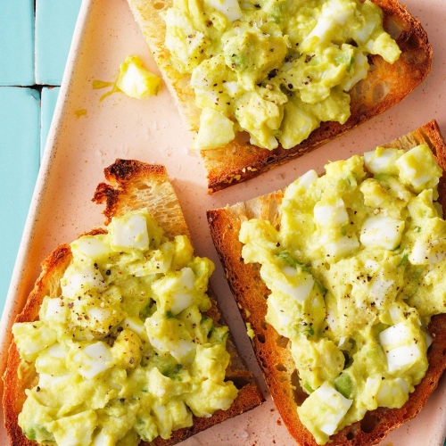 avocado-egg-salad-toast-recipe